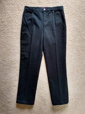 Gloria Vanderbilt Women’s Black Stretch Size 12 Straight Leg Amanda Jeans NWOT